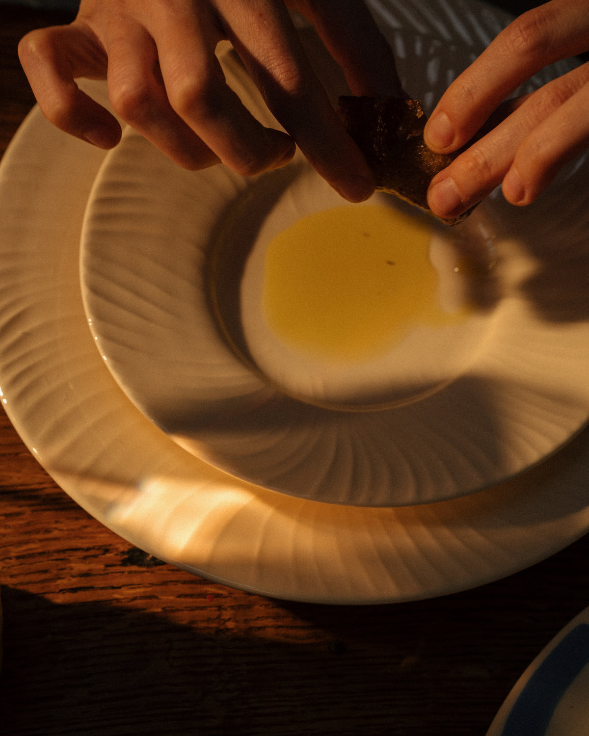 Плоска тарілка